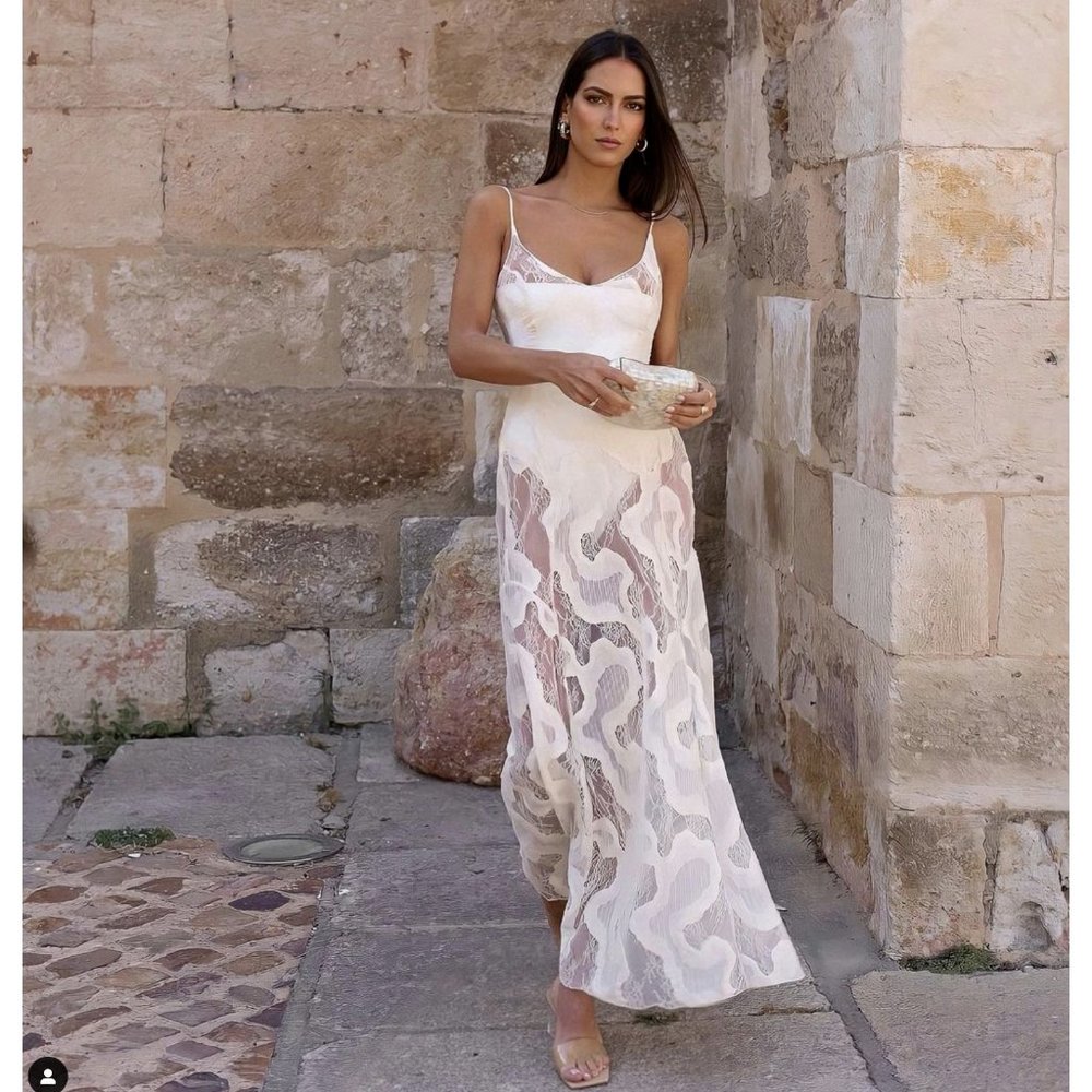 Zara Elegant White and Cream Dress